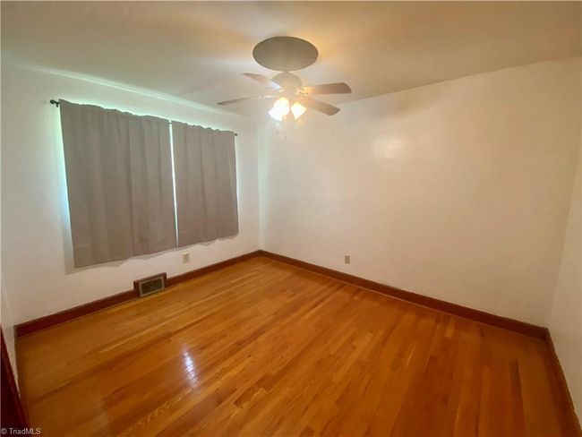 1024 Lone Hickory Rd, House other with 3 bedrooms, 3 bathrooms and null parking in Yadkinville NC | Image 14