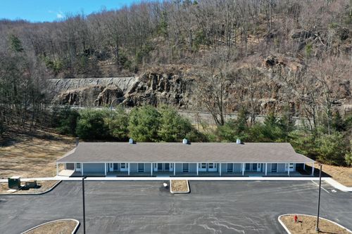 unit-301-1030 Federal Rd, Brookfield, CT, 06804-1163 | Card Image