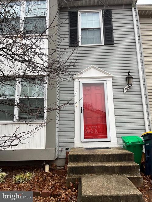 1808 Cedarwood Ct, HYATTSVILLE, MD, 20785-4000 | Card Image
