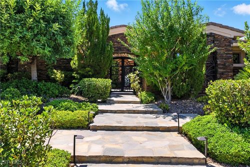 23 Quiet Moon Ln, Las Vegas, NV, 89135-7862 | Card Image