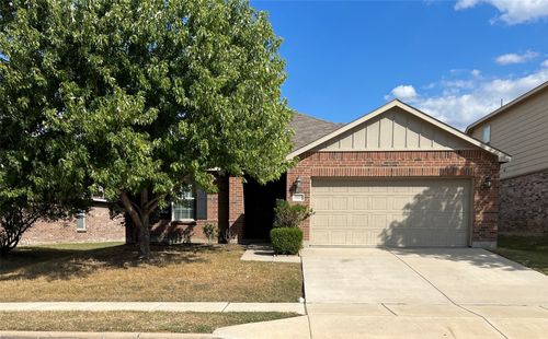 6928 Derbyshire Dr, Fort Worth, TX, 76137-6679 | Card Image