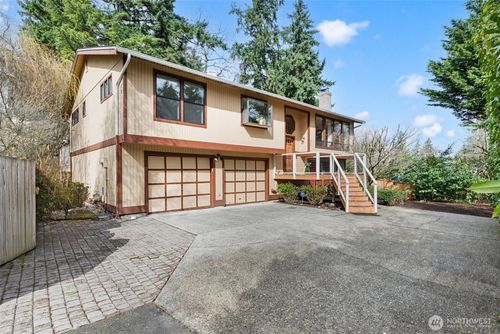 8844 Se 37th St, Mercer Island, WA, 98040-3604 | Card Image