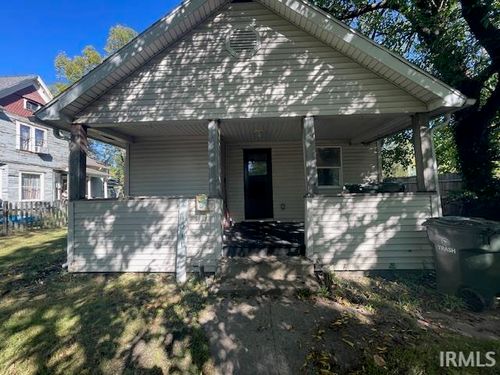 1311 Liston St, South Bend, IN, 46628-2126 | Card Image