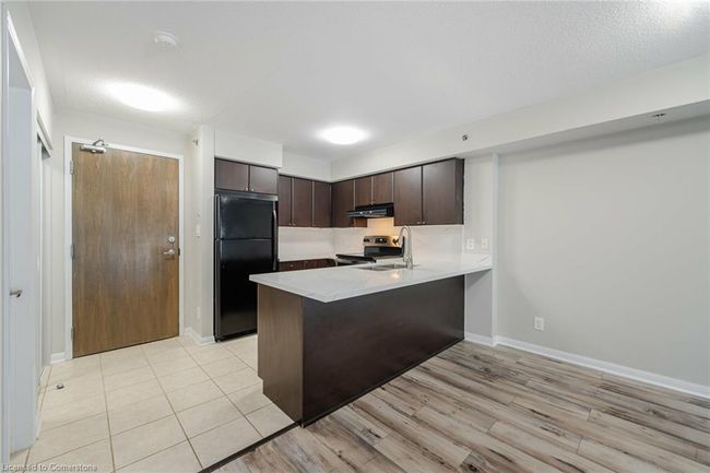 105 - 3070 Rotary Way, House attached with 1 bedrooms, 1 bathrooms and 1 parking in Burlington ON | Image 6