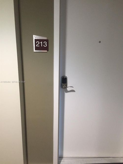 apt-213-7751 Nw 107th Ave, Doral, FL, 33178-4051 | Card Image