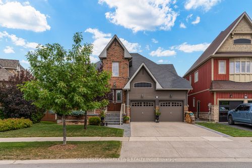 39 Hughes St, Collingwood, ON, L9Y0W7 | Card Image