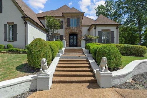 224 S Monterey Farms Cv, Collierville, TN, 38017-4880 | Card Image