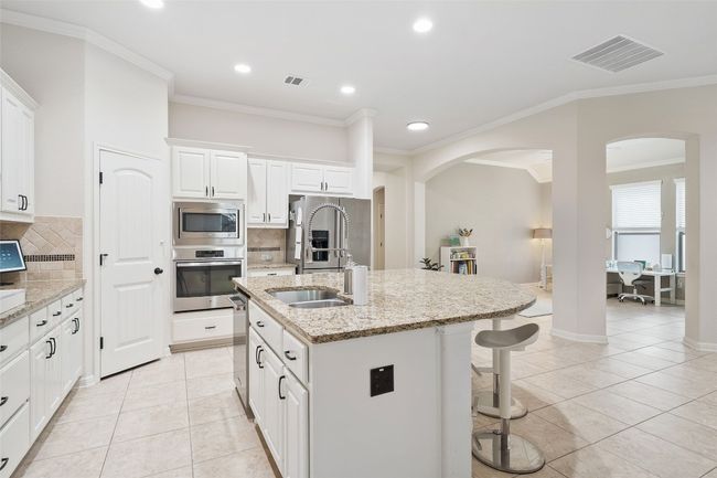 2508 Outlook Ridge Loop, House other with 3 bedrooms, 3 bathrooms and 4 parking in Leander TX | Image 8