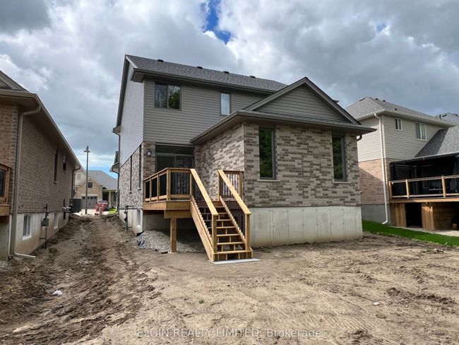 35 Dunning Way, House other with 4 bedrooms, 3 bathrooms and 2 parking in St Thomas ON | Image 4