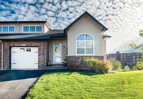 45 Aquavista Lane, Dartmouth, NS, B2W0K5 | Card Image