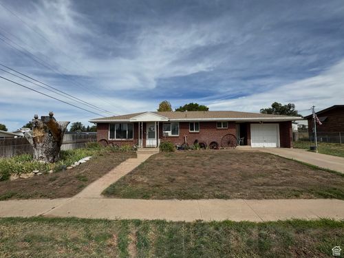 180 W 400 N, Clearfield, UT, 84015-3213 | Card Image