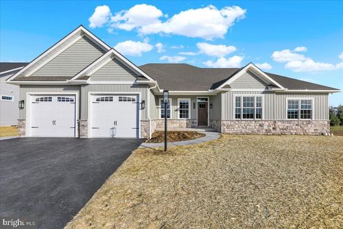 4 Rolling Meadow Rd, LEBANON, PA, 17046 | Card Image