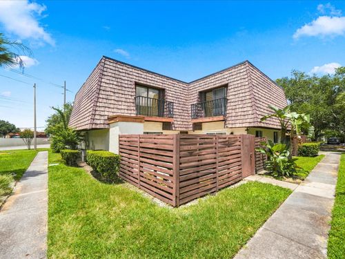 15446-15446 E Pond Woods Dr, Tampa, FL, 33618-1808 | Card Image