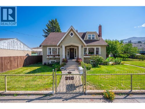 210 Brink St, Ashcroft, BC, V0K1A0 | Card Image