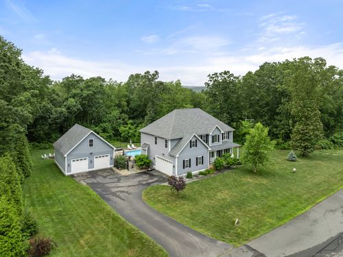 28 Salmon Run, East Hampton, CT, 06424-2308 | Card Image