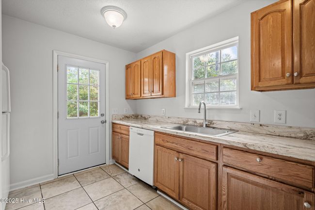 3909 Wilshire Blvd, House other with 4 bedrooms, 3 bathrooms and null parking in Wilmington NC | Image 15