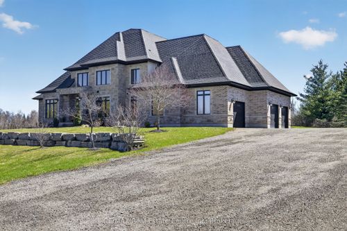 7645 Maltby Rd E, Puslinch, ON, N0B2J0 | Card Image
