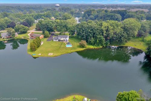 1545 Rulane Dr, Lapeer, MI, 48446-1358 | Card Image