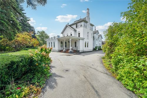 280 Pine Ridge Rd, Cheektowaga, NY, 14225-3917 | Card Image