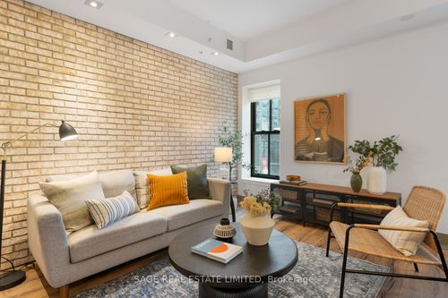 204-39 Sherbourne St, Toronto, ON, M5A0L8 | Card Image