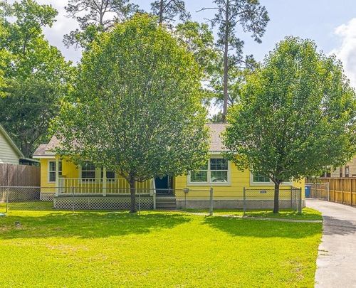 10061 Trailway Dr, Montgomery, TX, 77316-9156 | Card Image