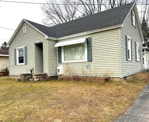 414 E Church Ave, Reed City, MI, 49677-9704 | Card Image