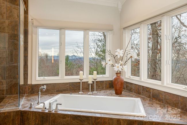135 Poplar Loop Dr, House other with 3 bedrooms, 5 bathrooms and null parking in Flat Rock NC | Image 35
