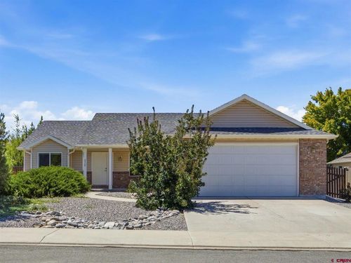 2308 Freedom Way, Montrose, CO, 81401-7642 | Card Image
