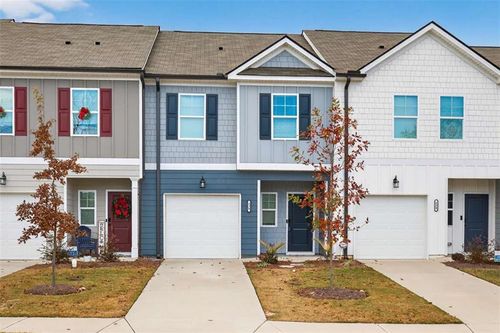 228 Buckingham Ln, Hoschton, GA, 30548-2318 | Card Image
