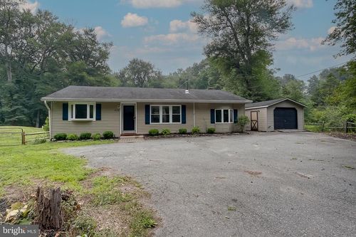 408 Burrs Mill Rd, Southampton, NJ, 08088-3421 | Card Image