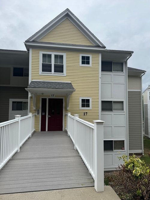 17e-26 Beacon St, Burlington, MA, 01803-3809 | Card Image