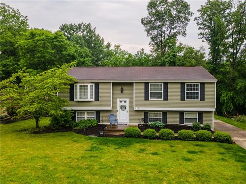 111 Briar Path, Imperial, PA, 15126-9672 | Card Image