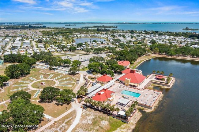 641 Hyacinth Cir, House other with 2 bedrooms, 2 bathrooms and null parking in Barefoot Bay FL | Image 39