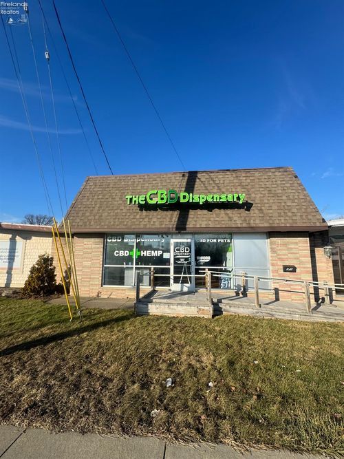 513 E Perkins Ave, Sandusky, OH, 44870-4910 | Card Image