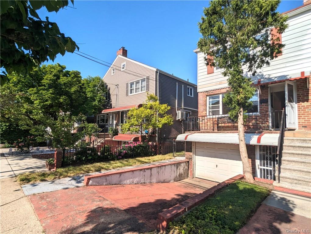Tiemann Ave, Bronx, NY 10469