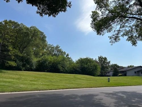 xxxx Linden Drive, Eden Prairie, MN, 55347 | Card Image