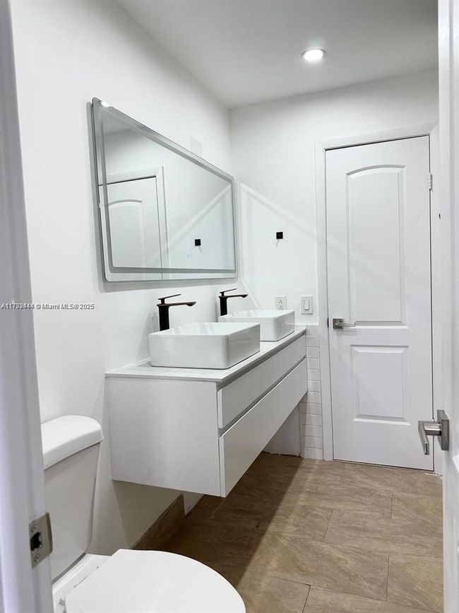 204 - 12025 Sw 10 Th St, Townhouse with 2 bedrooms, 2 bathrooms and null parking in Miami FL | Image 8