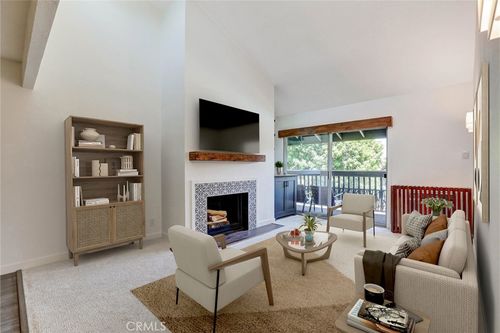 23h-7890 E Spring St, Long Beach, CA, 90815-1648 | Card Image