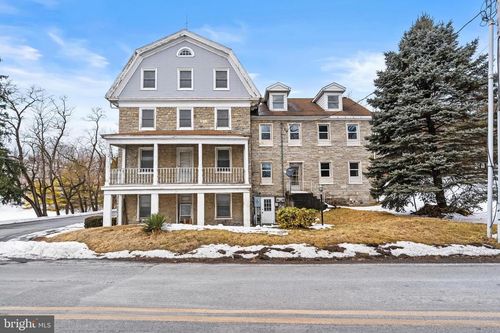 384 Evansville Rd, FLEETWOOD, PA, 19522-8684 | Card Image