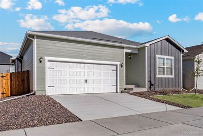 819 Sunflower Drive, House other with 3 bedrooms, 2 bathrooms and 4 parking in Brighton CO | Image 2