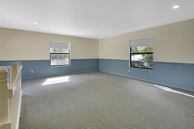 Office above Garage | Image 34