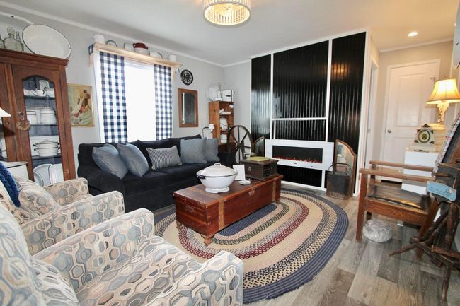108 Richard Dr, Home with 4 bedrooms, 2 bathrooms and null parking in Pataskala OH | Image 12