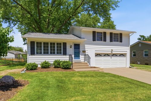 1912 E 31st St, Davenport, IA, 52807-2102 | Card Image