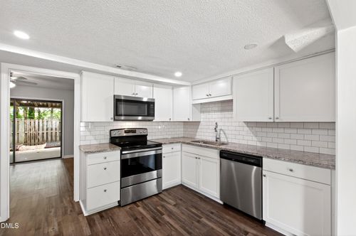 23 Patriot Cir, Durham, NC, 27704-1751 | Card Image