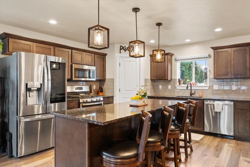 255 Triple Creek Dr, Kalispell, MT, 59901-1473 | Card Image