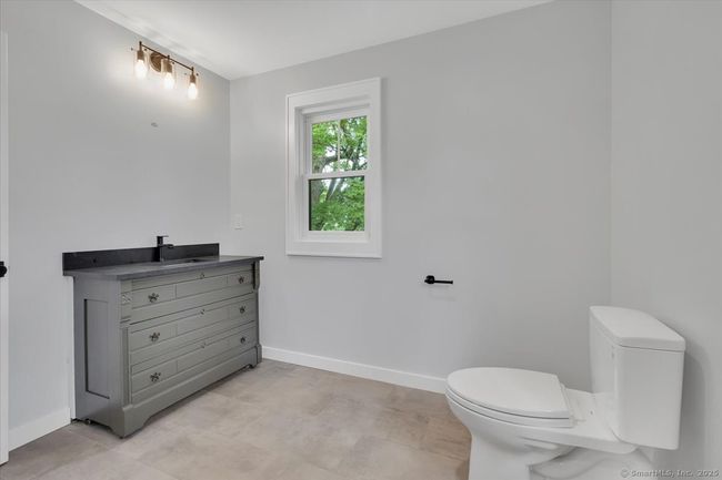 183 Bailey St, House other with 3 bedrooms, 3 bathrooms and 8 parking in Glastonbury CT | Image 31