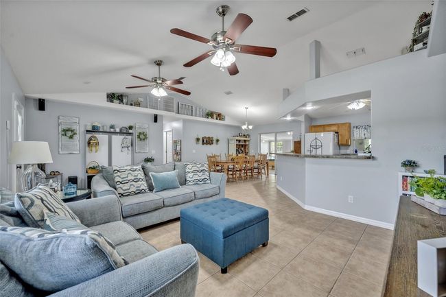 Living Room | Image 8