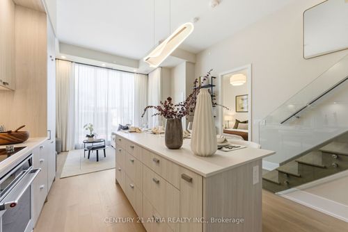 315-115 Denison Avenue, Toronto, ON, M5T0E6 | Card Image