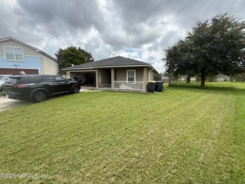 9465 Balsam Fir Ct, Jacksonville, FL, 32208-8453 | Card Image