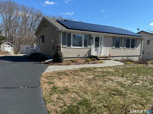 13 Devonshire Dr, Waterford, CT, 06385-1701 | Card Image